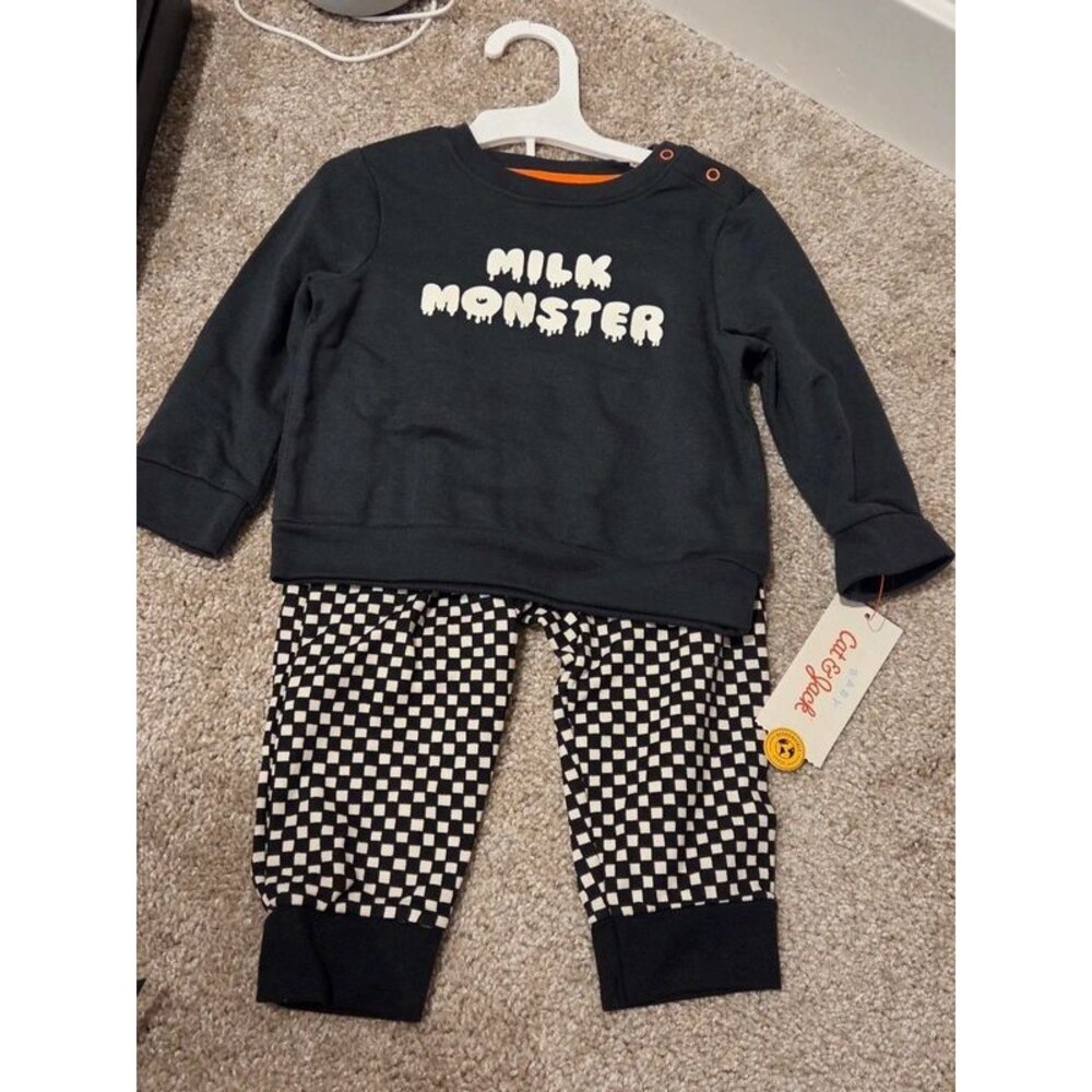 Milk monster 2 piece set, 12 months